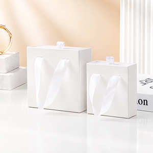 Gift packaging