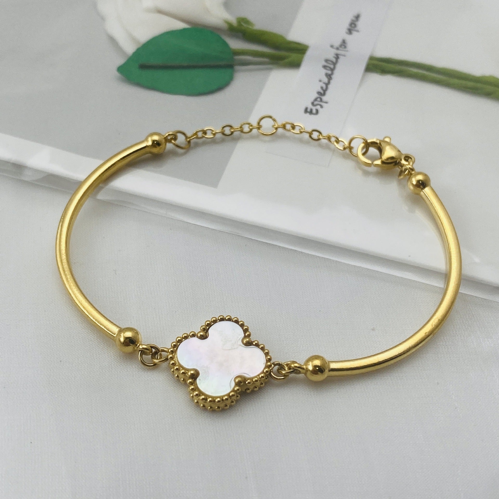 Luxury Clover Bracelet – Gold Stainless Steel