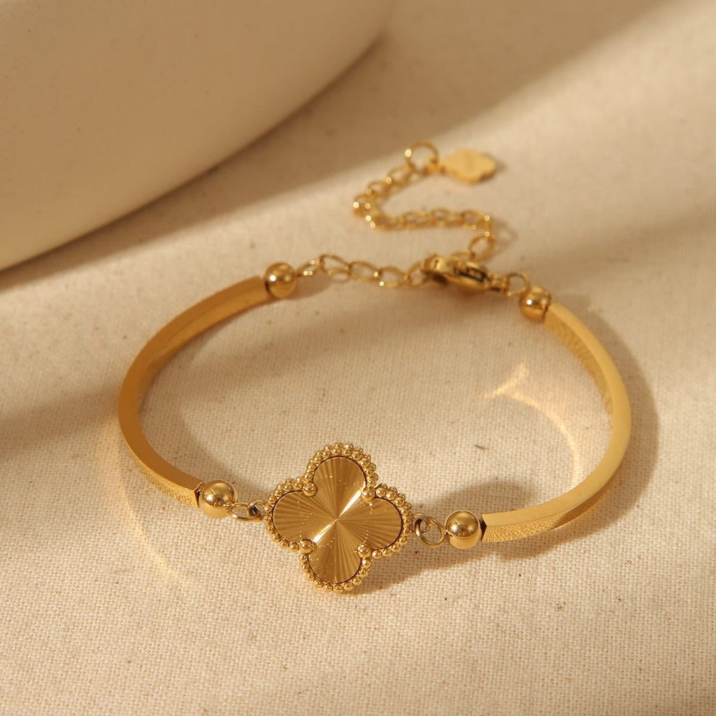 Luxury Clover Bracelet – Gold Stainless Steel